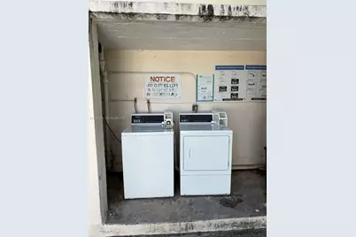 15961 NE 18th Pl, North Miami Beach, FL 33162 - Photo 7