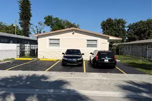 15961 NE 18th Pl, North Miami Beach, FL 33162 - Photo 3