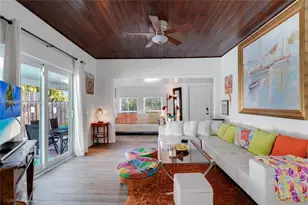 212 SW 1st Ave, Hallandale Beach, FL 33009 - Photo 7