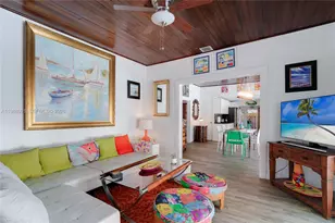 212 SW 1st Ave, Hallandale Beach, FL 33009 - Photo 5