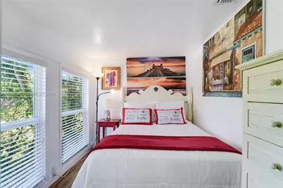 212 SW 1st Ave, Hallandale Beach, FL 33009 - Photo 29