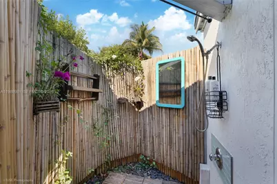 212 SW 1st Ave, Hallandale Beach, FL 33009 - Photo 33