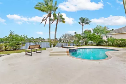 10091 NW 7th St, Plantation, FL 33324 - Photo 37