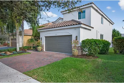1512 Maple Dr, Weston, FL 33327 - Photo 47