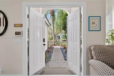 1512 Maple Dr, Weston, FL 33327 - Photo 7