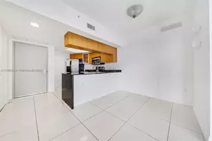 1750 N Bayshore, Miami, FL 33132 - Photo 9