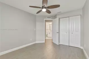 6011 Woods Edge Cir, Riviera Beach, FL 33410 - Photo 23