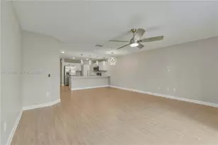 6011 Woods Edge Cir, Riviera Beach, FL 33410 - Photo 13