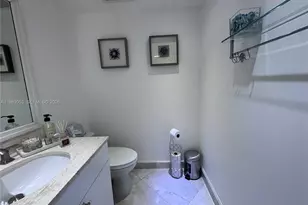 3301 N Country Club Dr, Aventura, FL 33180 - Photo 13