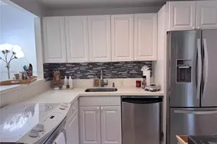 3301 N Country Club Dr, Aventura, FL 33180 - Photo 11