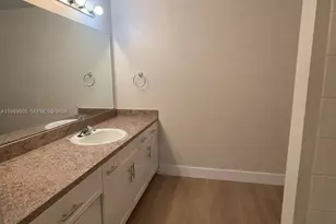 11631 SW 2nd St, Pembroke Pines, FL 33025 - Photo 11