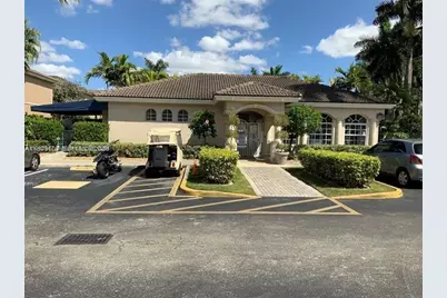 5725 NW 114th Path #106, Doral, FL 33178 - Photo 25