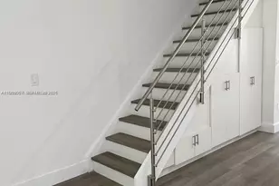 5725 NW 114th Path, Doral, FL 33178 - Photo 11