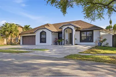 1010 SW 149th Ln, Sunrise, FL 33326 - Photo 3