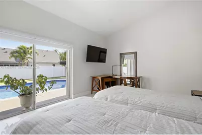 1010 SW 149th Ln, Sunrise, FL 33326 - Photo 9