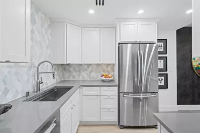 1940 NE 2nd Ave #118J, Wilton Manors, FL 33305 - Photo 9