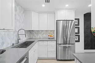 1940 NE 2nd Ave, Wilton Manors, FL 33305 - Photo 9