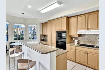 20780 NE 32nd Ave, Aventura, FL 33180 - Photo 13