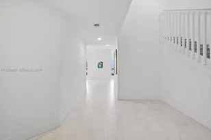 8390 SW 72nd Ave, Miami, FL 33143 - Photo 7