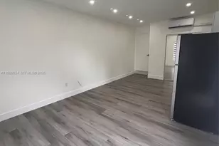 19541 NW 57th Ct, Hialeah, FL 33015 - Photo 3