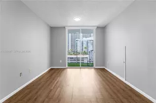 185 SE 14th Terrace, Miami, FL 33131 - Photo 5