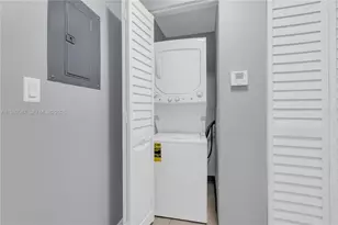 185 SE 14th Terrace, Miami, FL 33131 - Photo 11