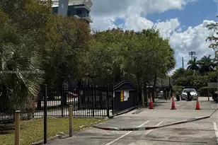 16851 NE 23rd Ave, North Miami Beach, FL 33160 - Photo 27