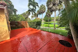 14832 SW 104th St, Kendall, FL 33196 - Photo 13