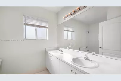 8933 SW 212th Ln, Cutler Bay, FL 33189 - Photo 37