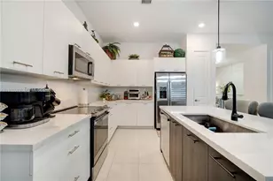 4427 SW 175th Ave, Miramar, FL 33029 - Photo 7