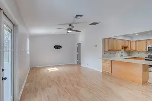 15216 N 85th Ave N, Palm Beach Gardens, FL 33418 - Photo 5