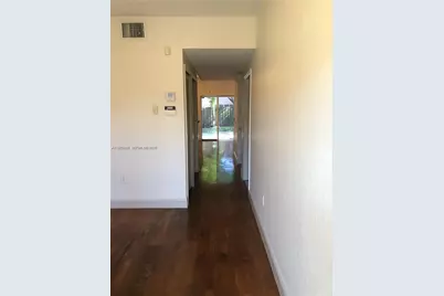 667 SW 10th St, Florida City, FL 33034 - Photo 3