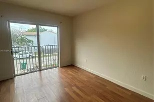 667 SW 10th St, Florida City, FL 33034 - Photo 5