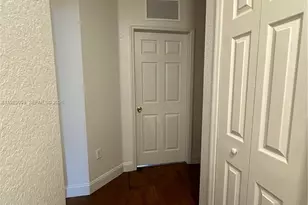 667 SW 10th St, Florida City, FL 33034 - Photo 9