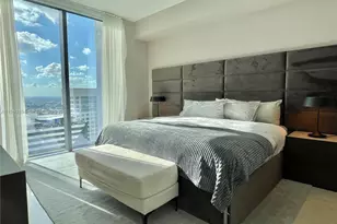 88 SW 7th St, Miami, FL 33131 - Photo 5