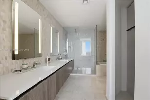 88 SW 7th St, Miami, FL 33131 - Photo 7