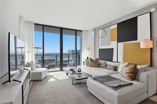 88 SW 7th St, Miami, FL 33131 - Photo 11