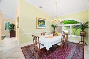 10621 SW 77th Ave, Pinecrest, FL 33156 - Photo 7