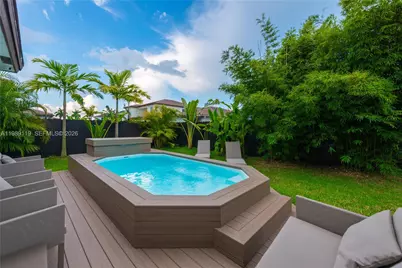 23341 SW 132nd Pl, Homestead, FL 33032 - Photo 11