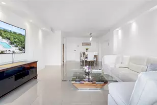 300 Bayview Dr, Sunny Isles Beach, FL 33160 - Photo 11