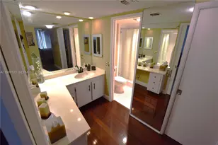 3800 Oaks Clubhouse Dr, Pompano Beach, FL 33069 - Photo 13