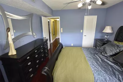 3800 Oaks Clubhouse Dr #309, Pompano Beach, FL 33069 - Photo 17