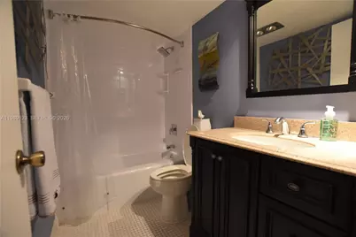 3800 Oaks Clubhouse Dr #309, Pompano Beach, FL 33069 - Photo 19