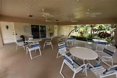 3800 Oaks Clubhouse Dr #309, Pompano Beach, FL 33069 - Photo 37