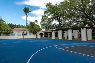 5005 Lakeview Dr, Miami Beach, FL 33140 - Photo 7