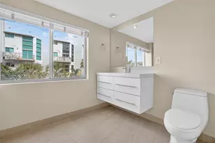 7700 Collins Ave, Miami Beach, FL 33141 - Photo 15