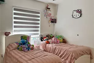 909 NE 42nd Ave, Homestead, FL 33033 - Photo 17