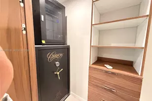 3200 NE 165th St, North Miami Beach, FL 33160 - Photo 27