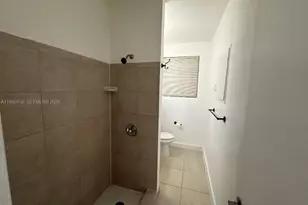 1293 NE 109th St, Miami, FL 33161 - Photo 5