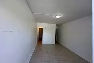 1293 NE 109th St, Miami, FL 33161 - Photo 3